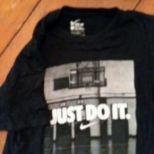 Nike boys tshirt size L
